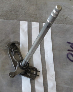Yamaha MT-07 Schaltwellen-Einheit (Shift Shaft Assy) –1WS-18101-00-00, original OEM 18400Km gebr-gerei-kontr