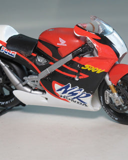 Motorradmodell 1:24 Honda NSR 500 V2
