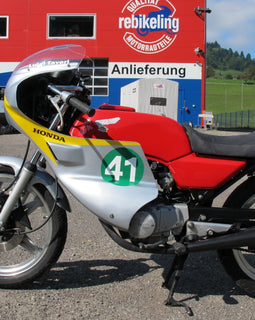 Honda CB125T Luigi Taveri Rennmaschine replica 1980