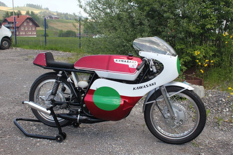 Kawasaki A1R Racing machine restored